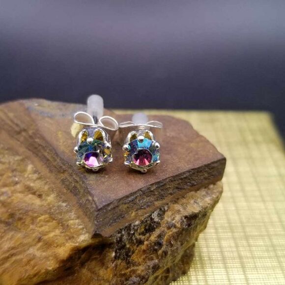 Rainbow prism stud earrings E0154 - Picture 1 of 4
